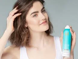 Dwell hovedsagelig afdeling Moroccanoil Dry Shampoo for Dark Tones: A Hair Care Game-Changer